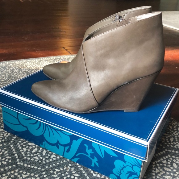 Seychelles Shoes - Seychelles grey brown wedge booties 7 1/2 7.5